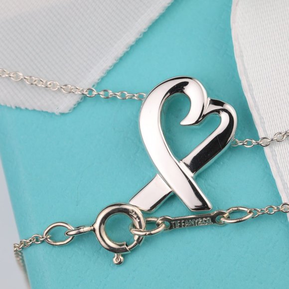 Tiffany & Co. Necklace Paloma Picasso Vintage Loving Heart Pendant in Silver - Picture 9 of 10